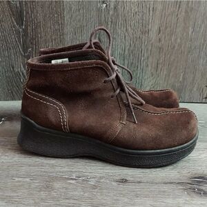 Lower East Side Vintage 90s Brown Suede Chunky Lace Up Ankle Booties Size 8.5